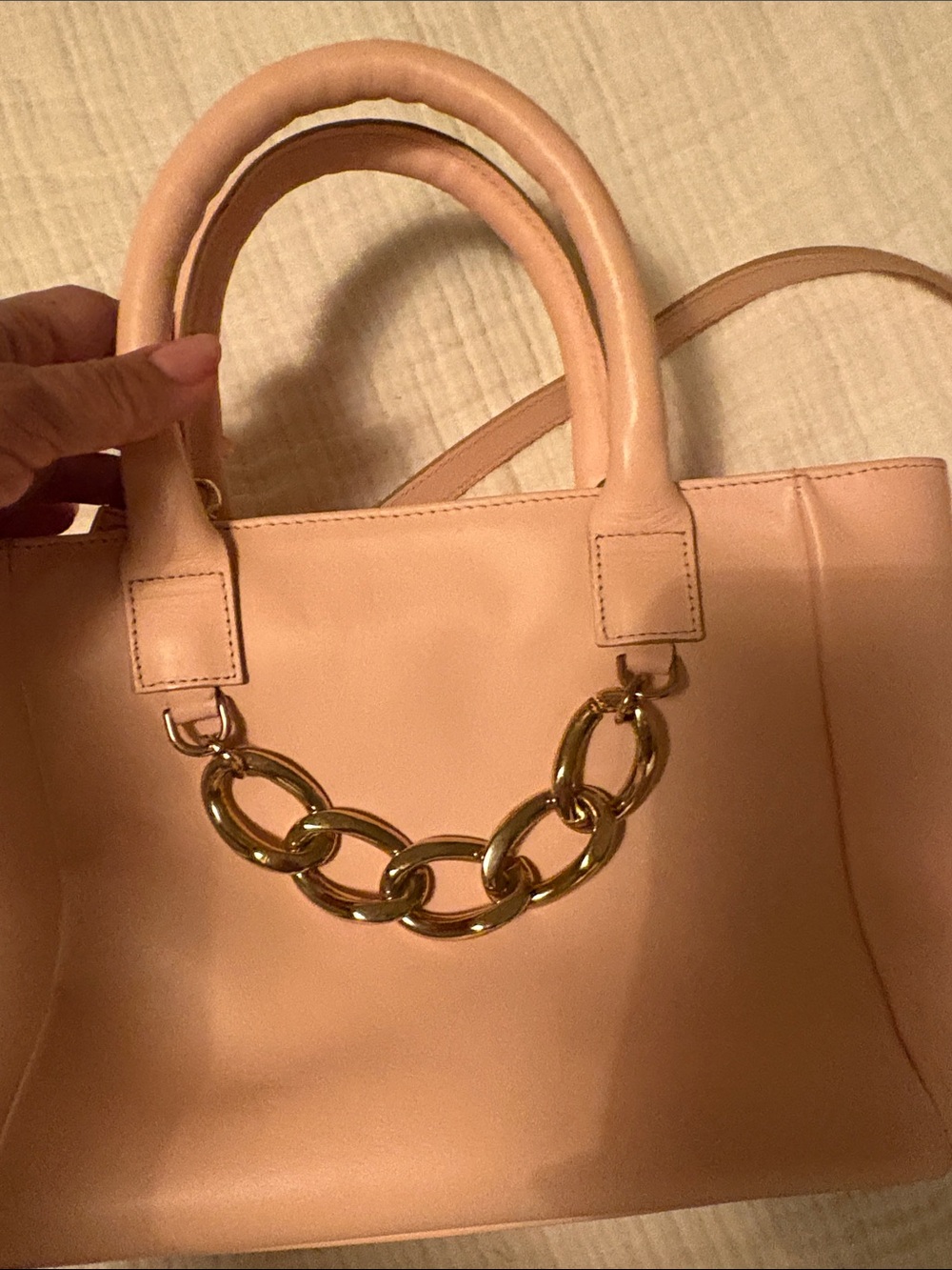 Genuine leather Pink Tote Bag with Gold Chain Accent - Picture 3 of 7